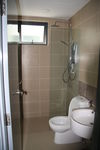 onsuite shower and toilet